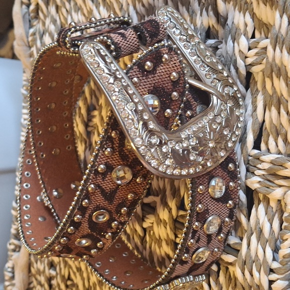 Ladies Embellished Belt - Picture 1 of 7